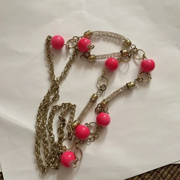 Necklace 💛(2/$15)💛 - Picture 3 of 3